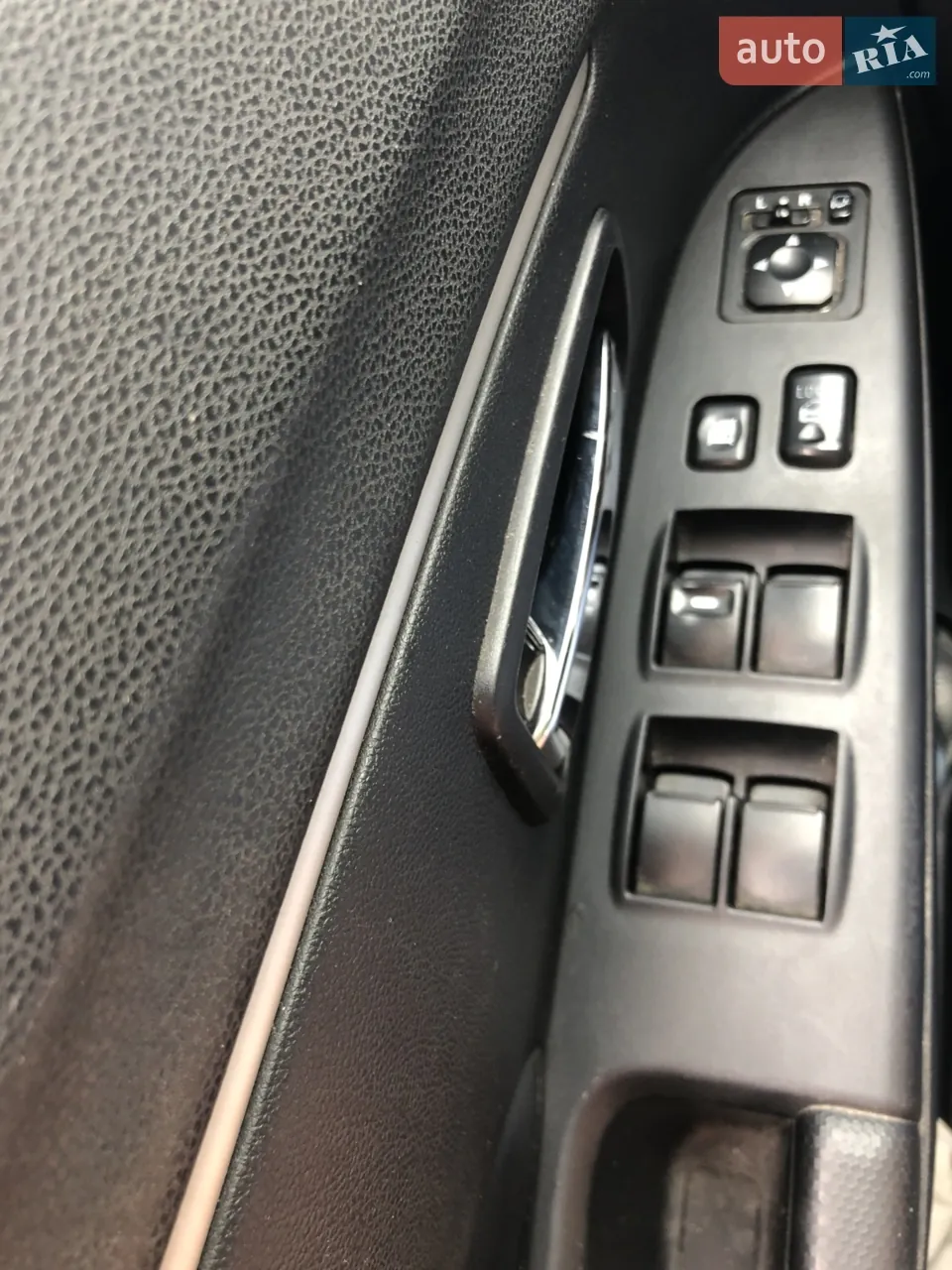 Mitsubishi Asx 2010 photo 4