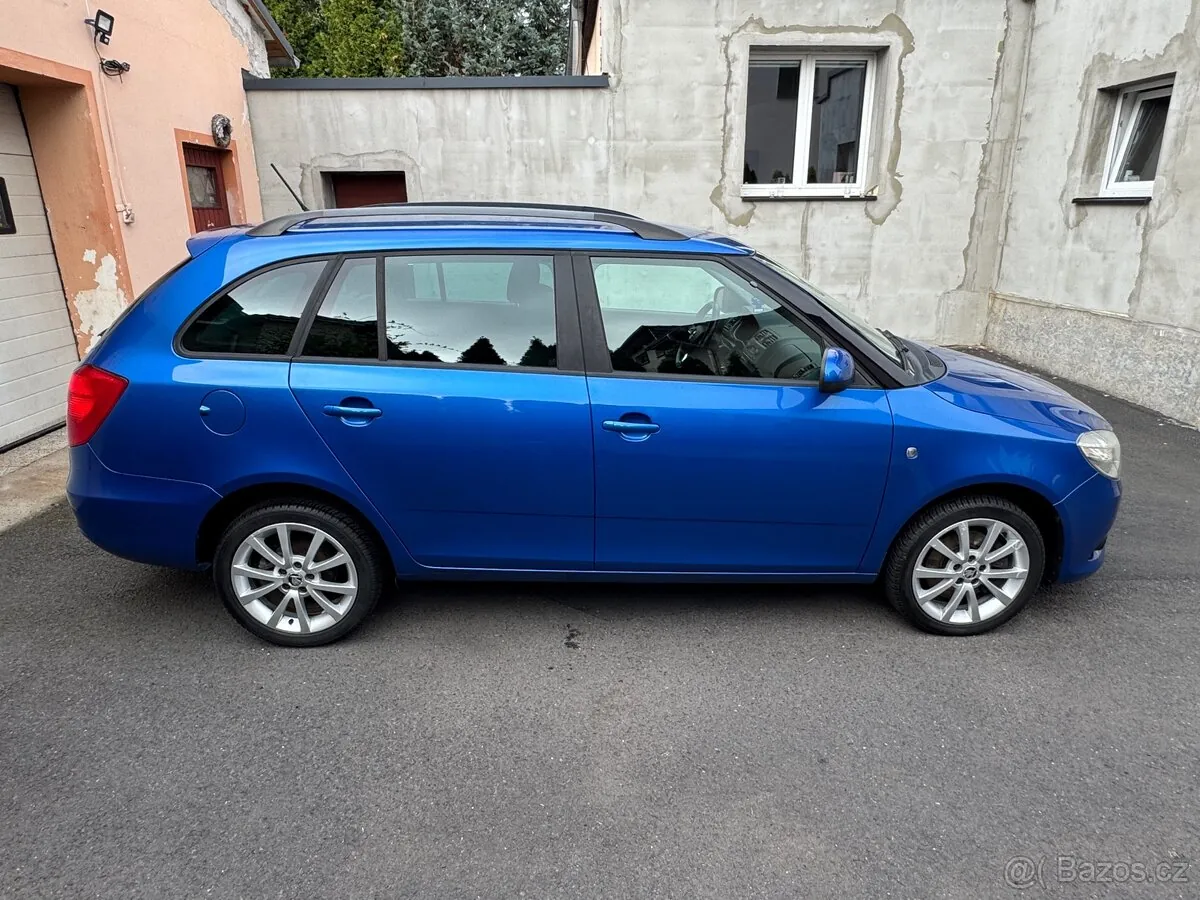 Skoda Fabia 2014 photo 4