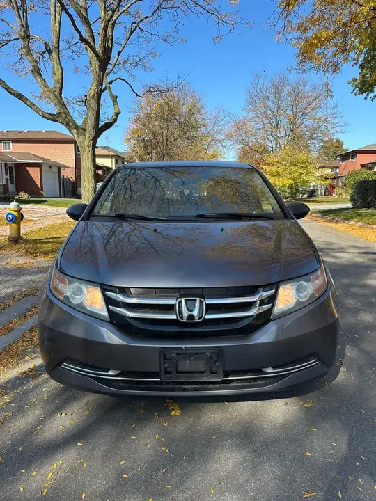 Honda Odyssey 2015 photo 2