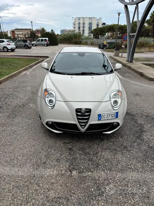 Alfa Romeo Mito 2011 photo 5