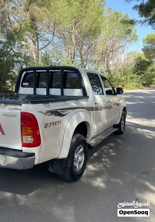 Toyota Hilux 2010 photo 4