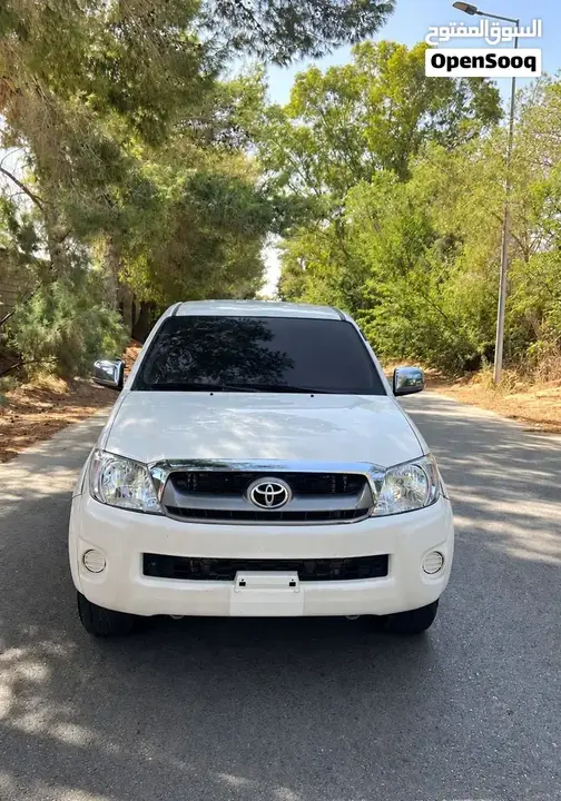 Toyota Hilux 2010 photo 3