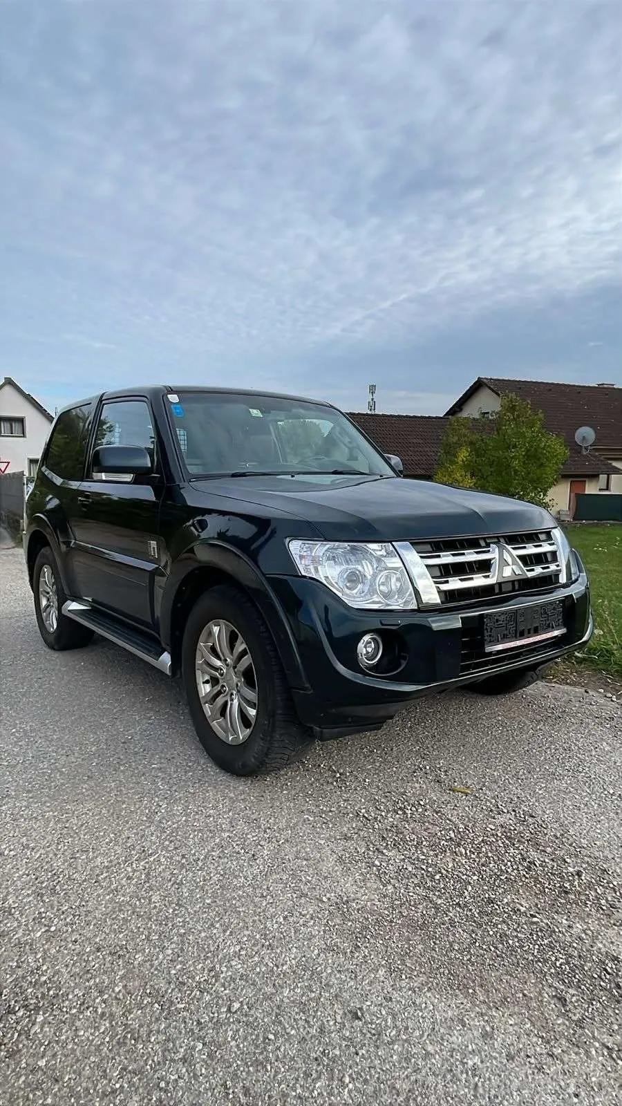 Mitsubishi Pajero 2013 photo 2