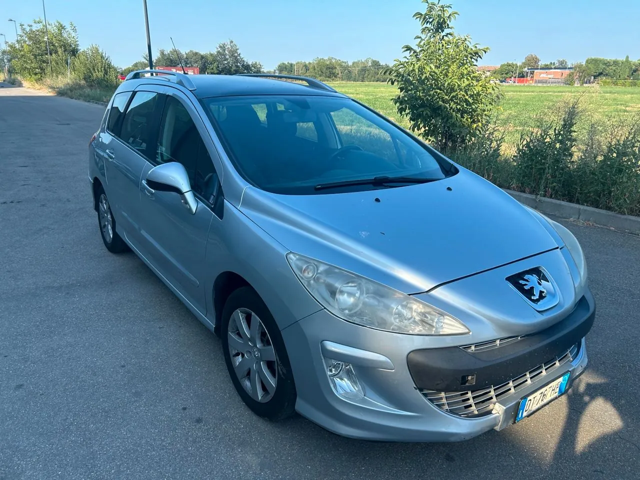 Peugeot 308 2008 photo 3