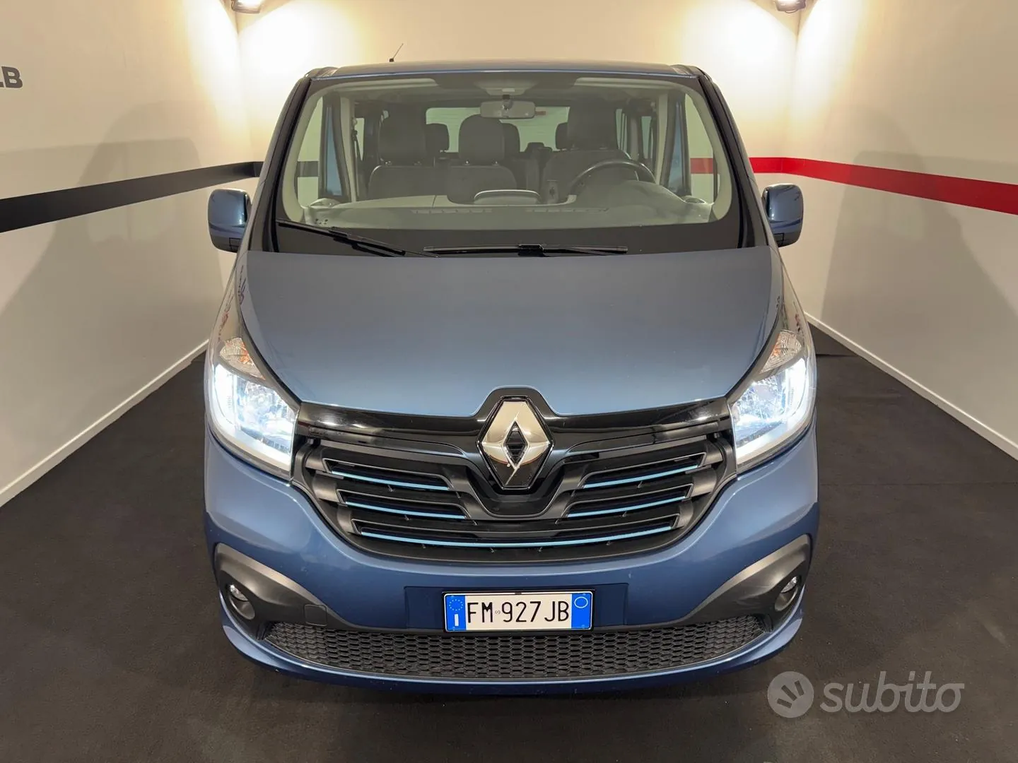 Renault Trafic 2017 photo 2