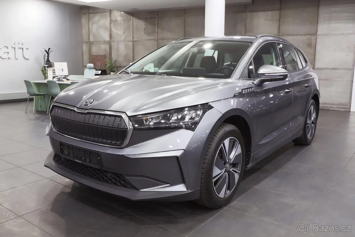 Skoda Enyaq 2023 photo 3