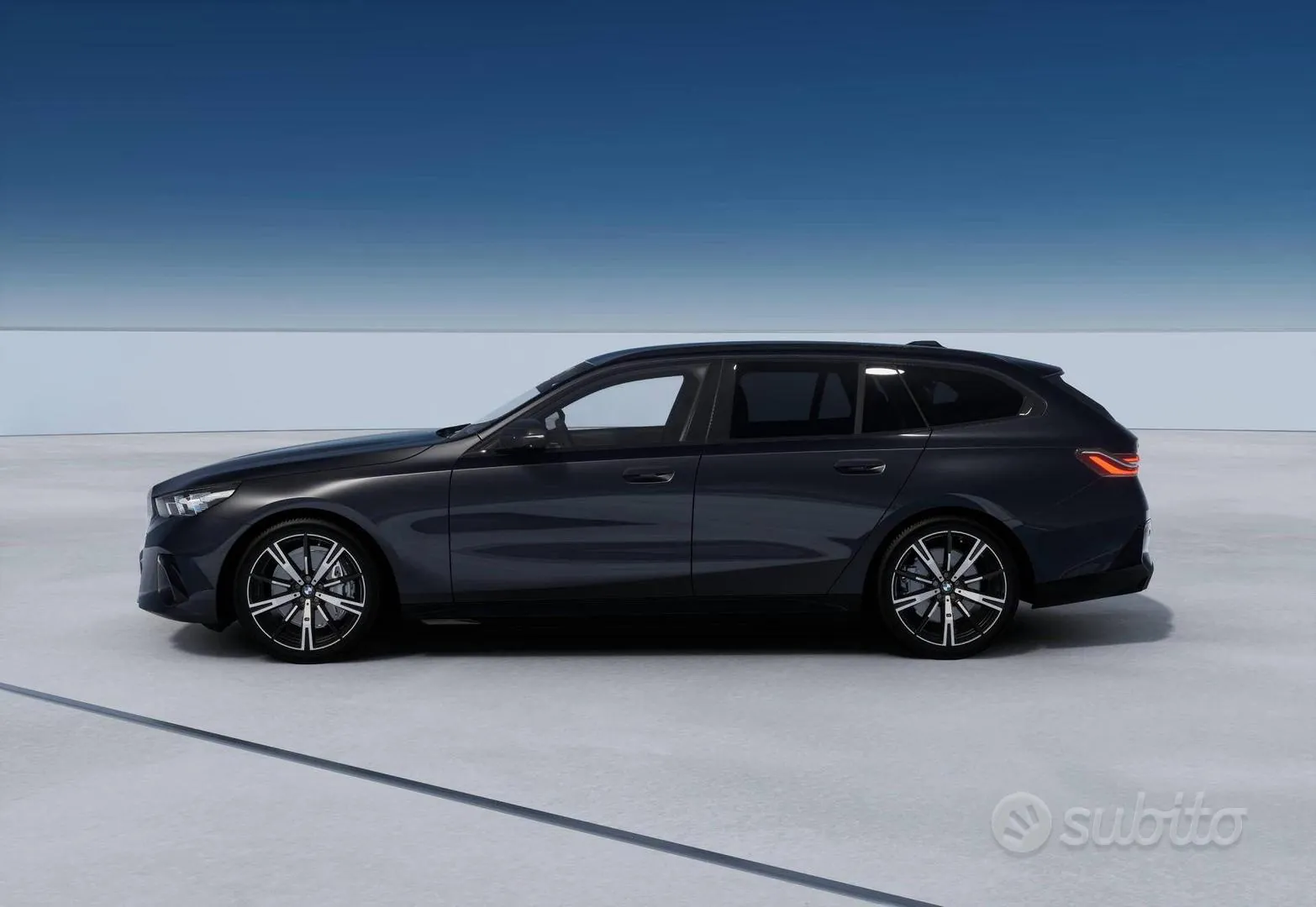 BMW 5 Series 2023 photo 4