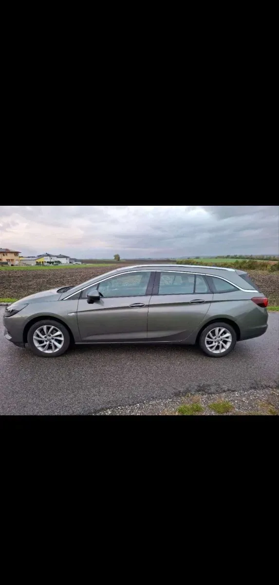 Opel Astra 2020 photo 2