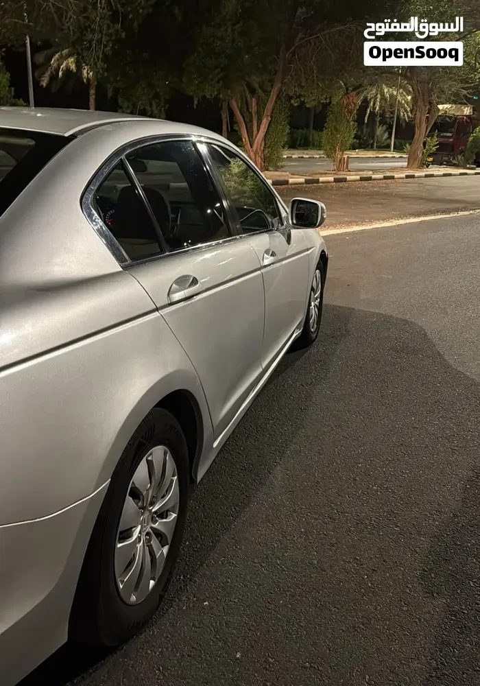 Honda Accord 2012 photo 2
