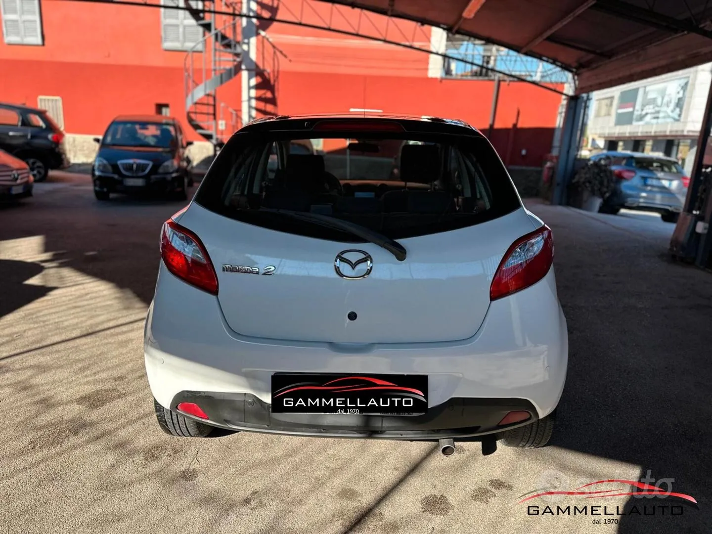 Mazda 2 2010 photo 5