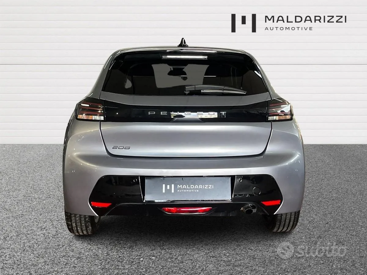 Peugeot 208 2025 photo 3