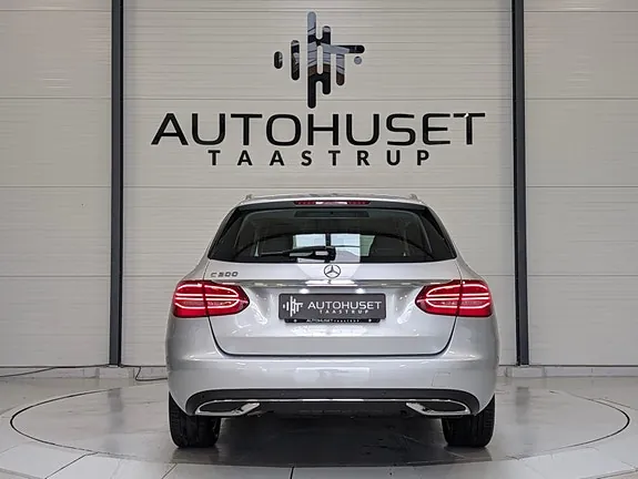 Mercedes-Benz C200 2018 photo 5