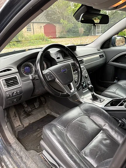 Volvo V70 2013 photo 4