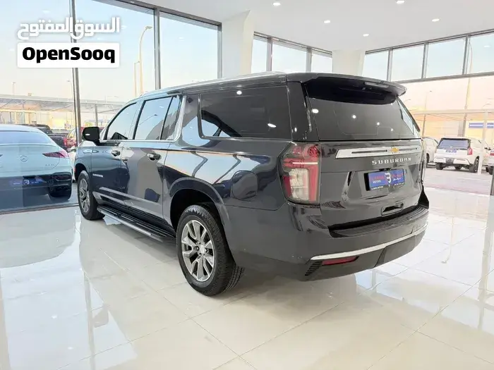 Chevrolet Suburban 2023 photo 4