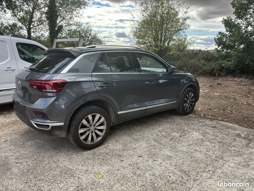 Volkswagen T-Roc 2020 photo 3