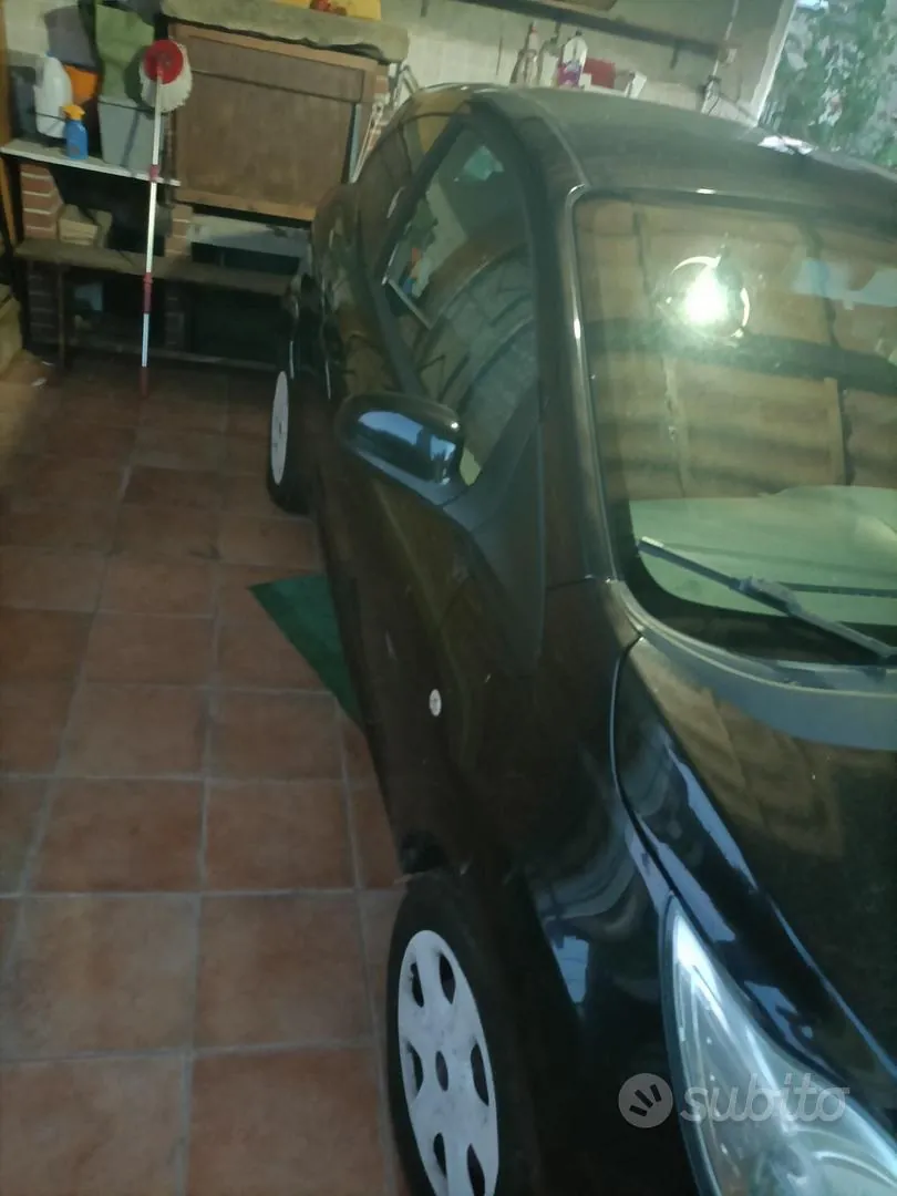 Ford Ka 2011 photo 3
