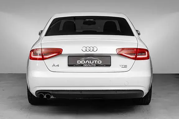 Audi A4 2012 photo 5