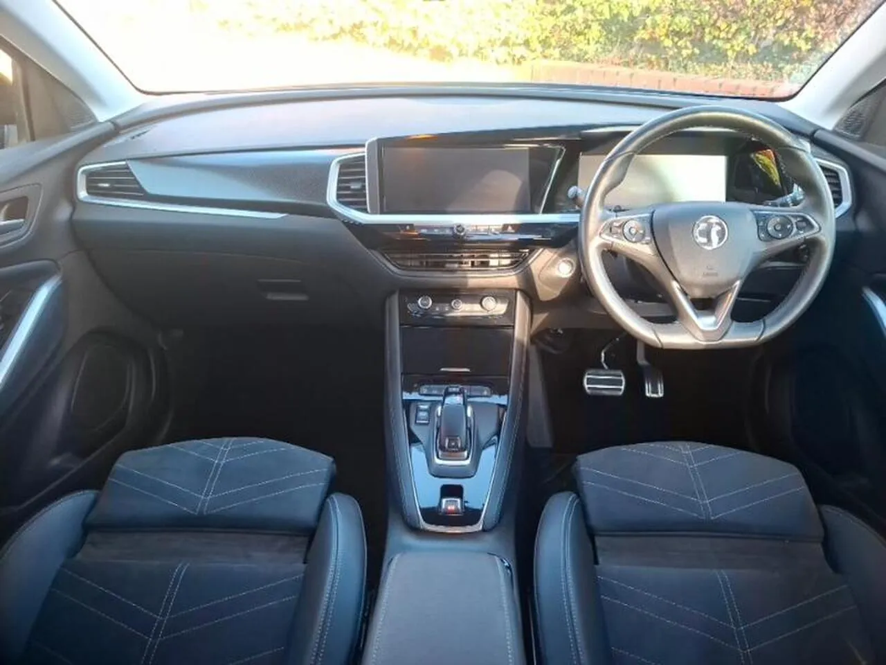 Vauxhall Grandland 2022 photo 3