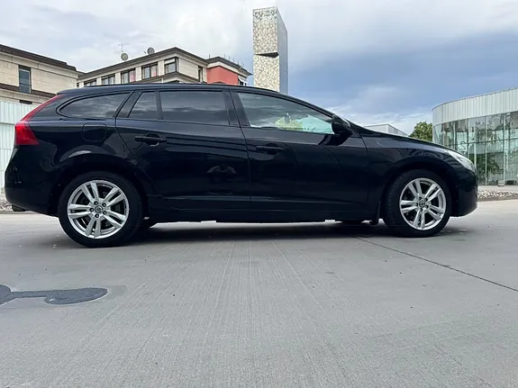 Volvo V60 2011 photo 3