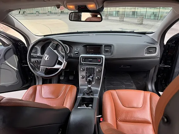 Volvo V60 2011 photo 4