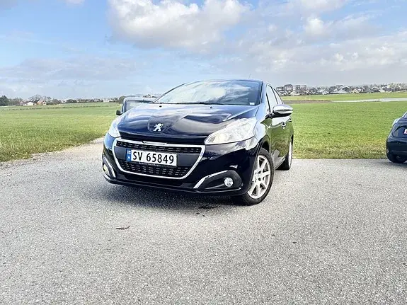 Peugeot 208 2015 photo 2