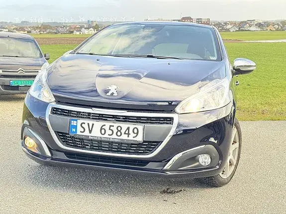 Peugeot 208 2015 photo 4