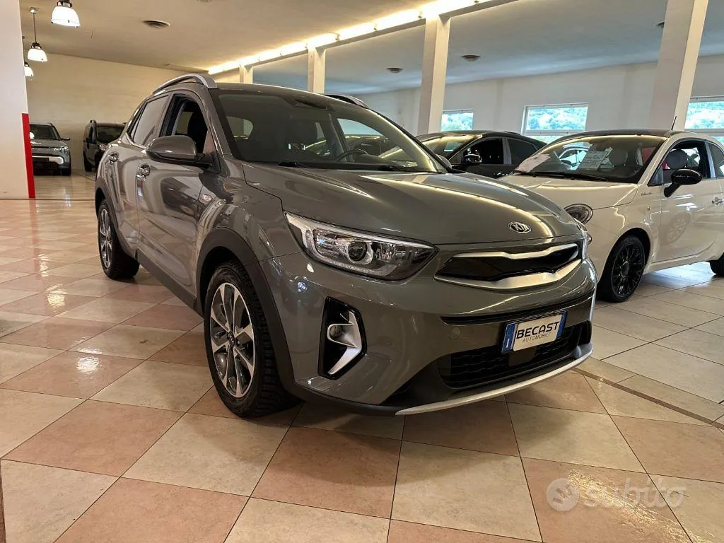 Kia Stonic 2021 photo 2