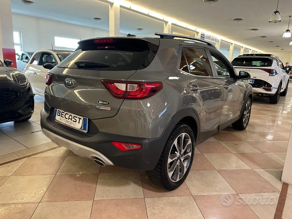 Kia Stonic 2021 photo 3