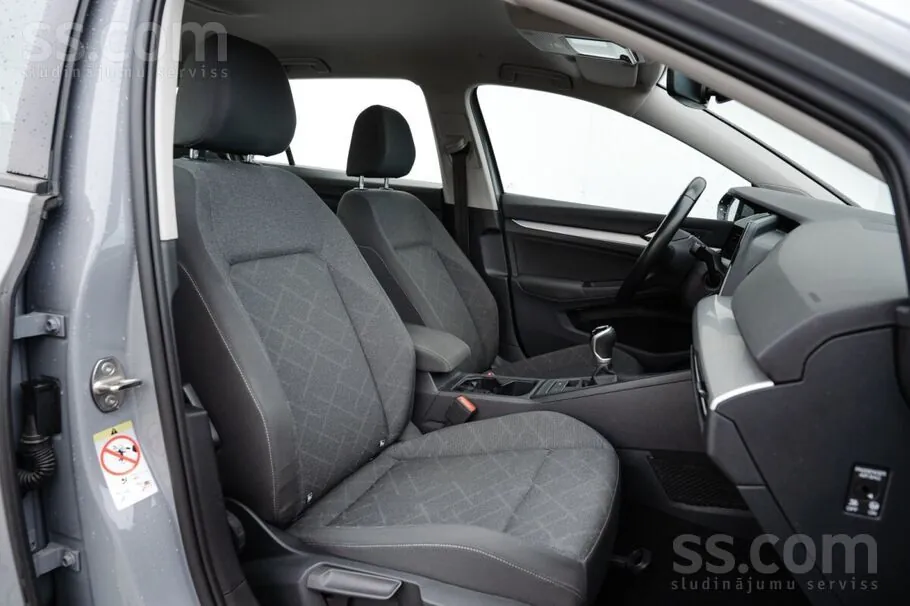 Volkswagen Golf 8 2022 photo 5