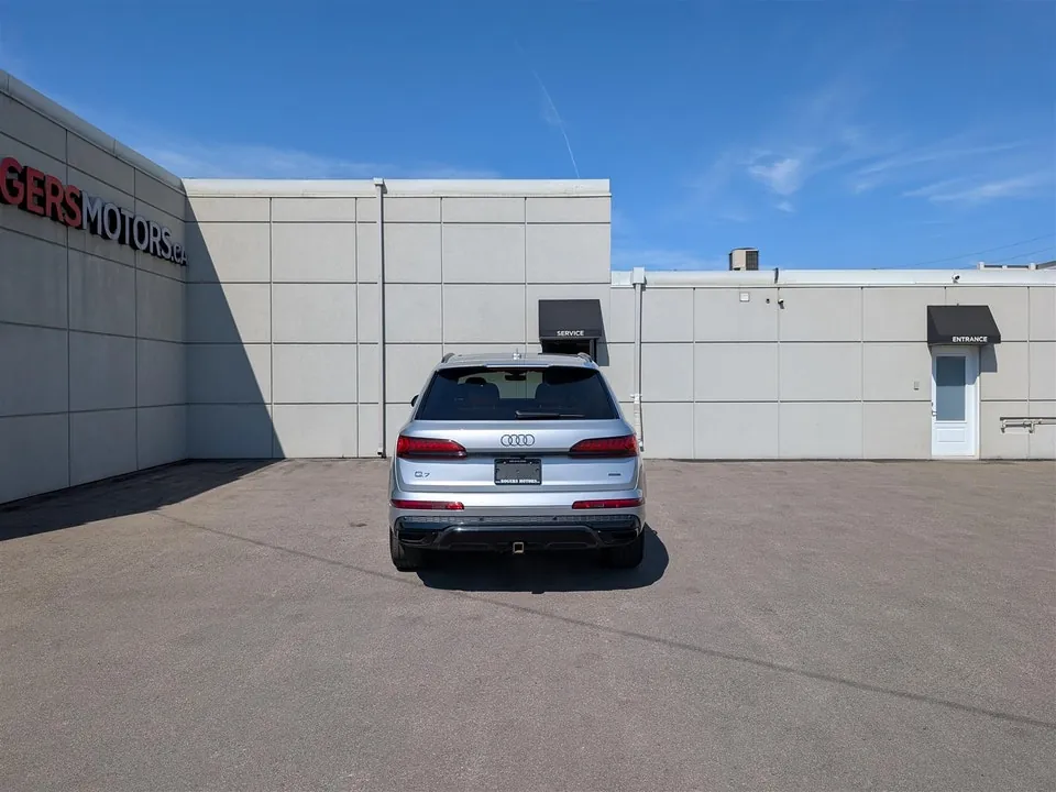 Audi Q7 2022 photo 4