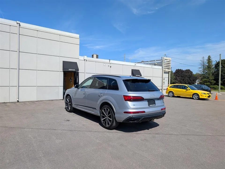 Audi Q7 2022 photo 3