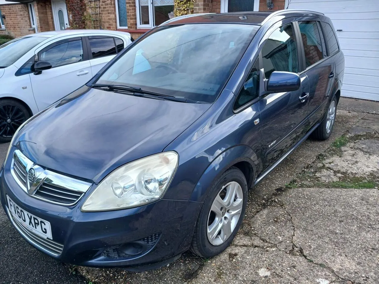 Vauxhall Zafira 2010 photo 3