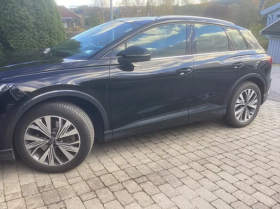 Audi Q4 E-Tron 2022 photo 3