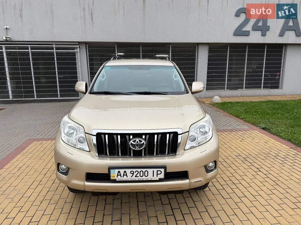 Toyota Land Cruiser Prado 2012 photo 3