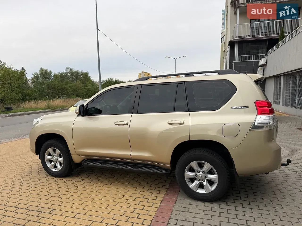 Toyota Land Cruiser Prado 2012 photo 5