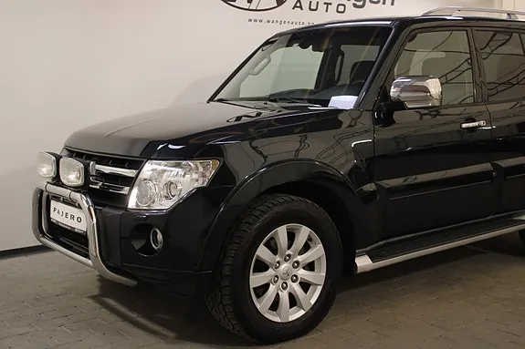 Mitsubishi Pajero 2011 photo 3