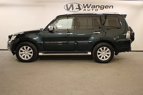 Mitsubishi Pajero 2011 photo 4