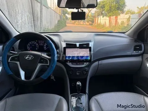 Hyundai Accent 2012 photo 5