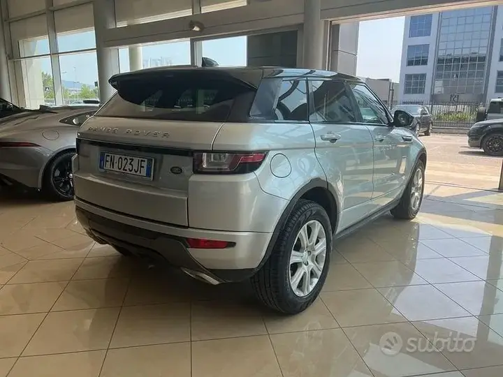 Land Rover Evoque 2018 photo 2
