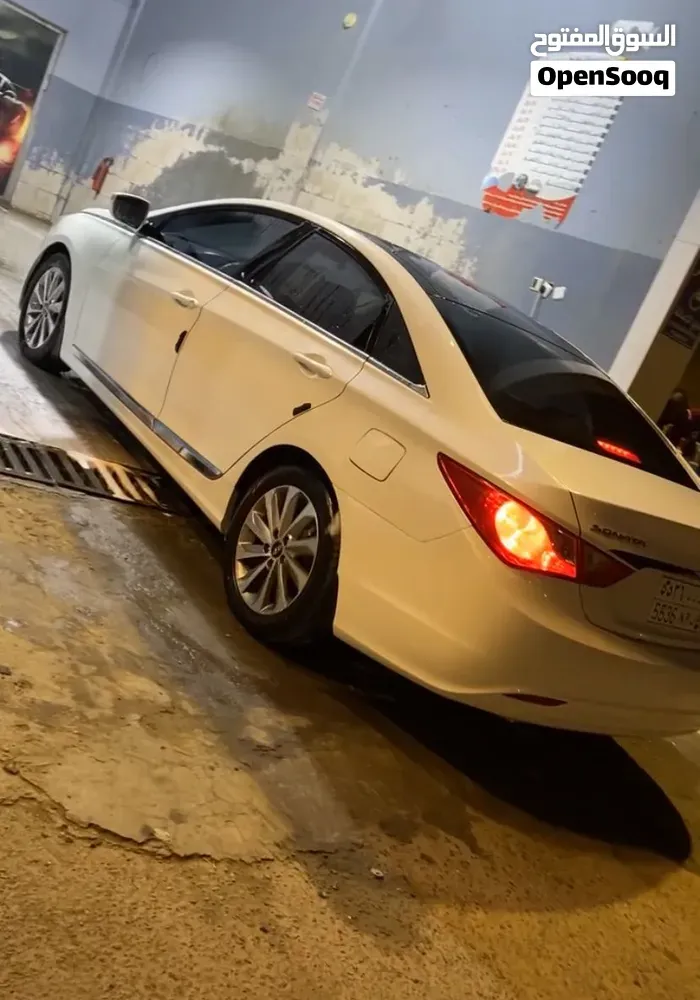 Hyundai Sonata 2014 photo 3