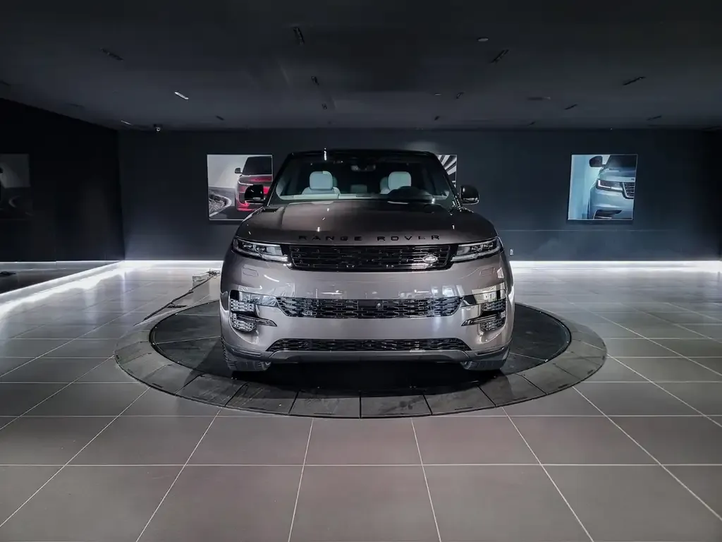 Land Rover Range Rover Sport 2026 photo 2