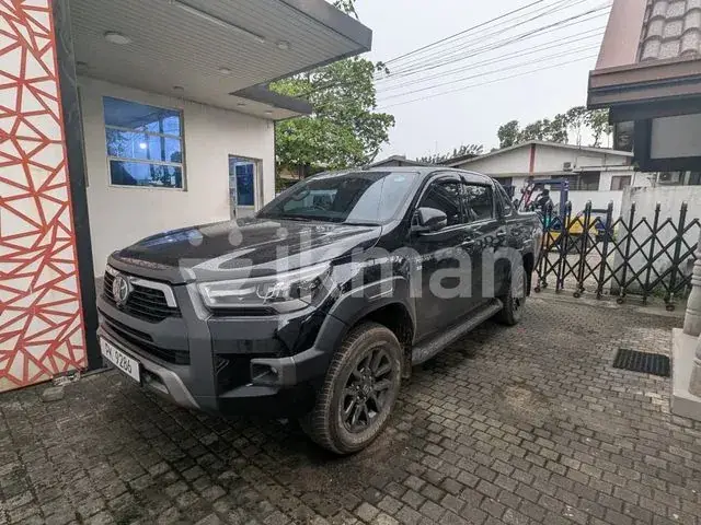 Toyota Hilux 2025 photo 2