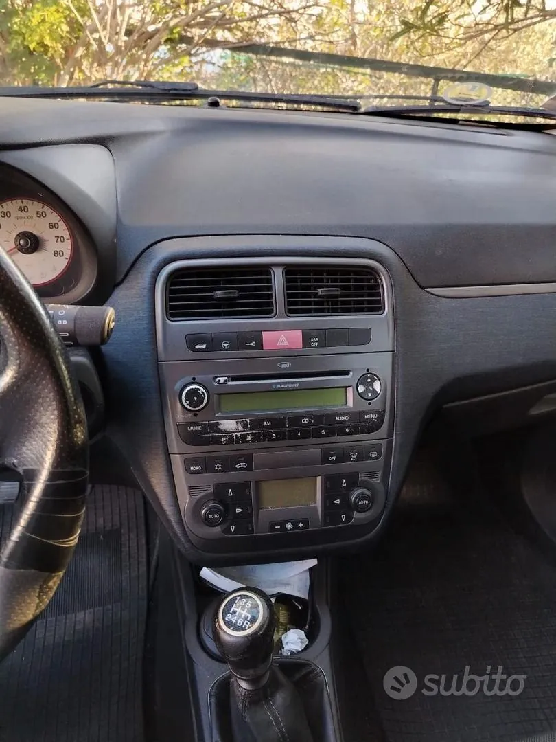 Fiat Grande Punto 2007 photo 3
