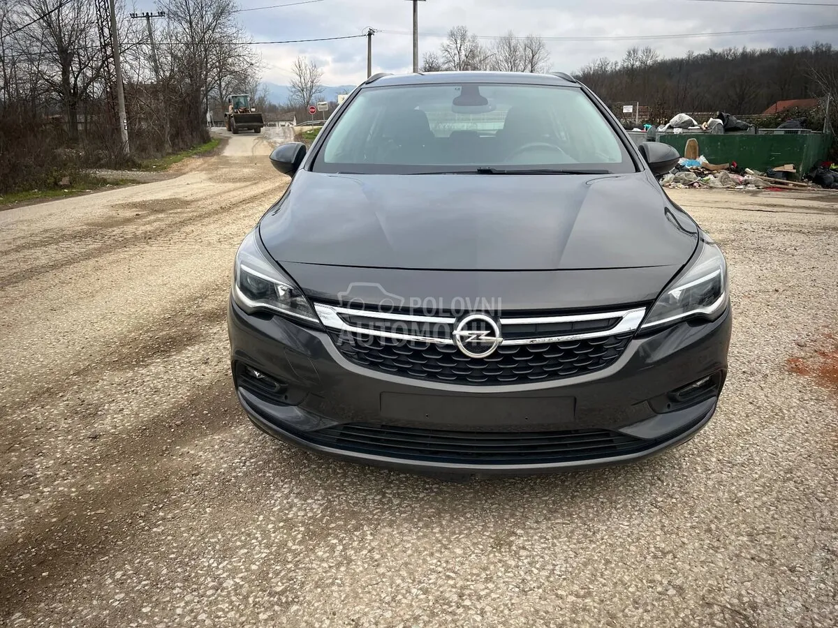 Opel Astra K 2016 photo 3