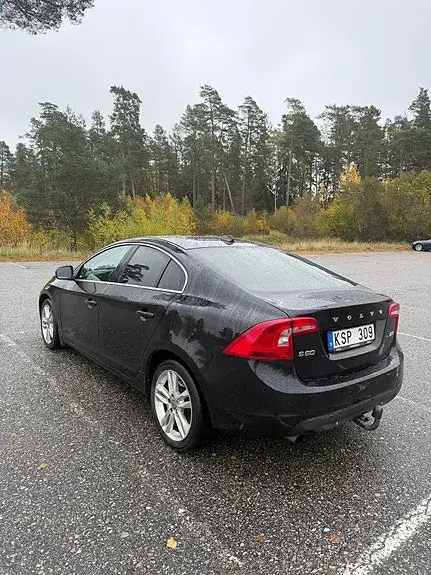 Volvo S60 2012 photo 4
