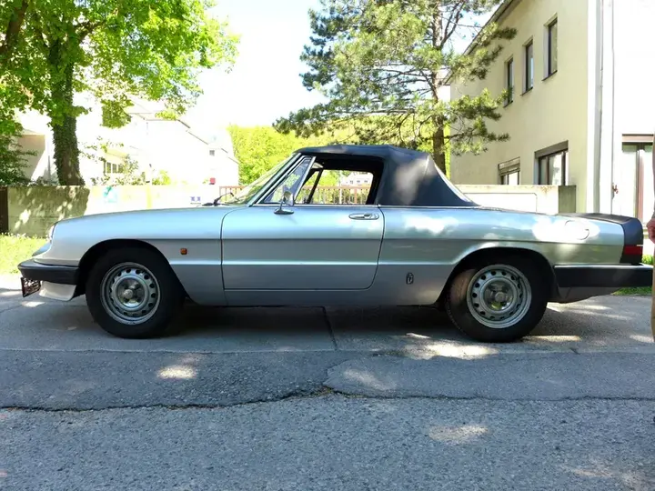 Alfa Romeo Spider