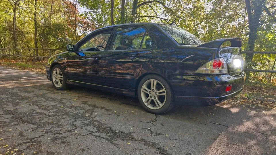 Mitsubishi Lancer