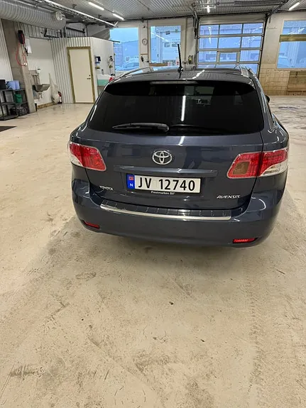 Toyota Avensis 2011 photo 5