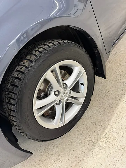 Toyota Avensis 2011 photo 4