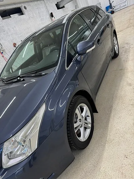 Toyota Avensis 2011 photo 3